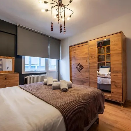 Spacious 2 Bedroom In Nisantasi Lägenhet *