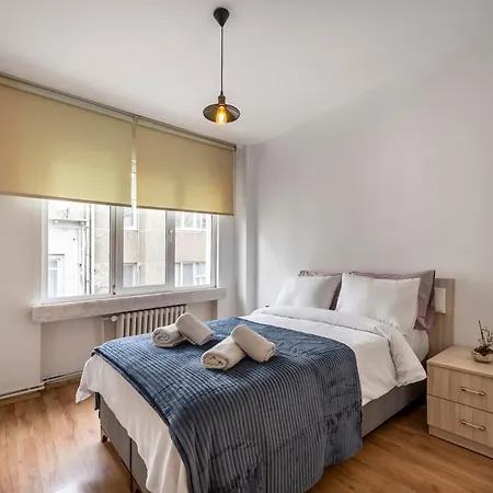 Spacious 2 Bedroom In Nisantasi Lägenhet *