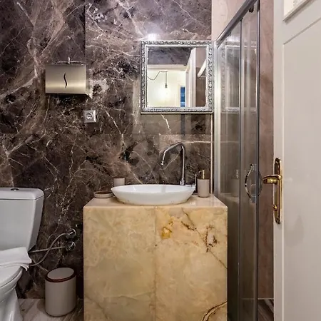 Spacious 2 Bedroom In Nisantasi * Istanbul
