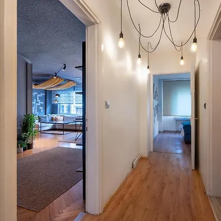 Lejlighed Spacious 2 Bedroom In Nisantasi *