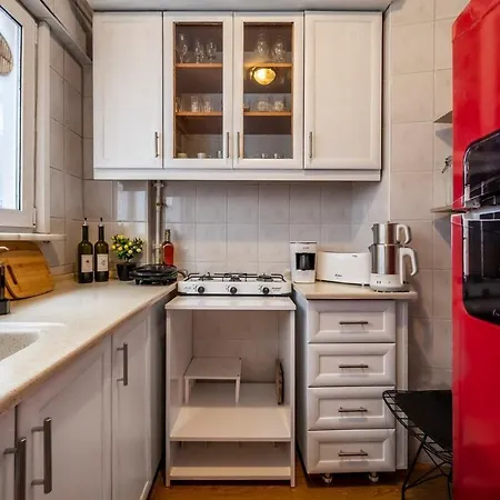 Spacious 2 Bedroom In Nisantasi