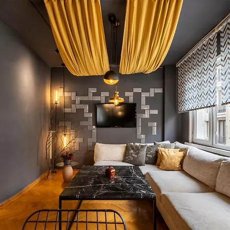 Lejlighed Spacious 2 Bedroom In Nisantasi *